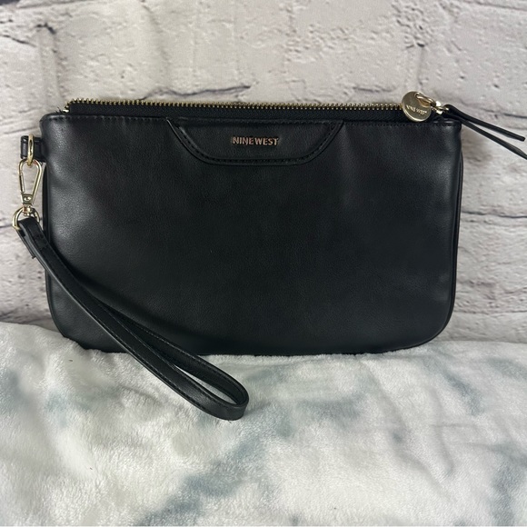NINE WEST BLACK FAUX LEATHER WRISTLET - Picture 4 of 10